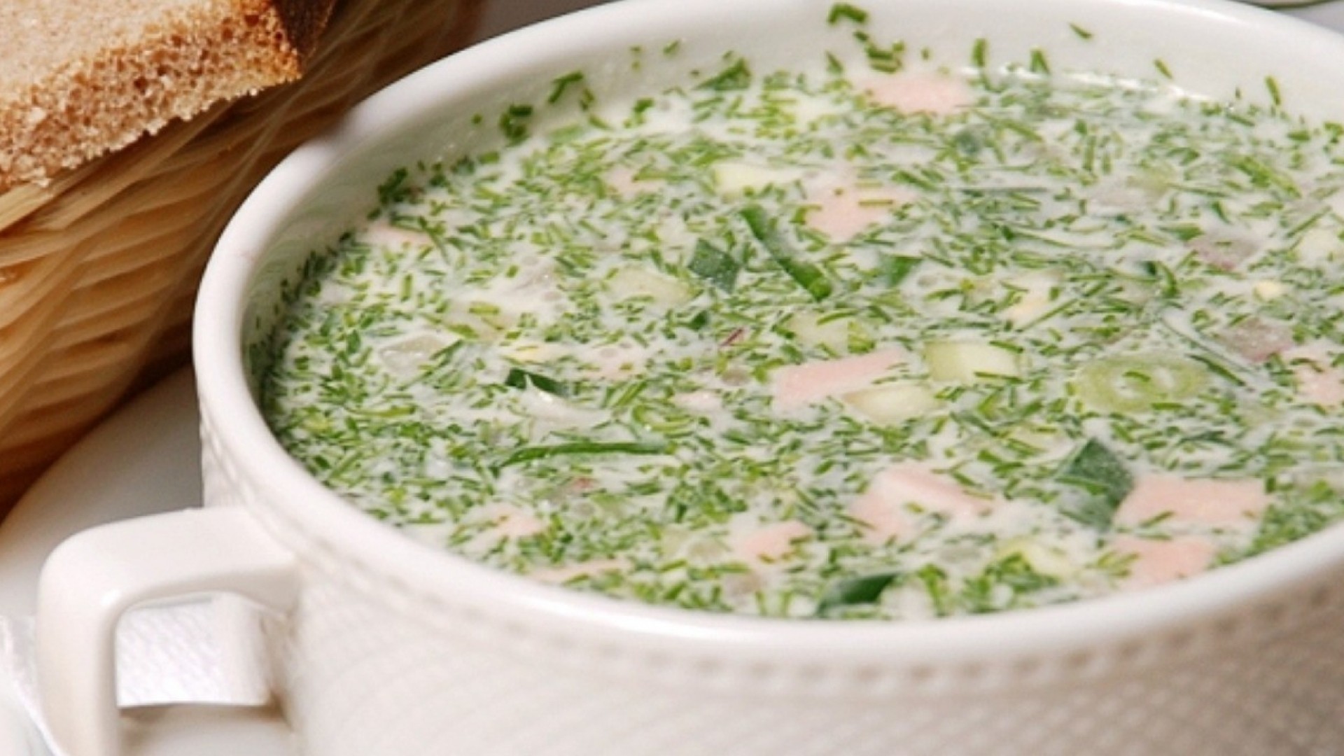 Окрошка: оригинальные рецепты холодного супа